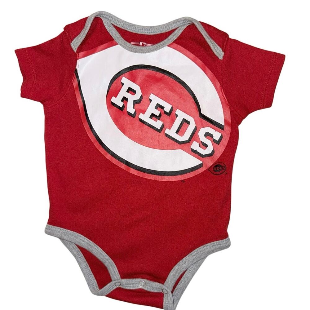 MLB Cincinnati Reds One Piece Outfit Size 3/6 months bodysuit onesie genuine mer